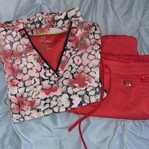 Scrub set
